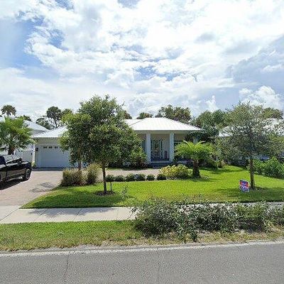 1606 Saxon Dr, New Smyrna Beach, FL 32169