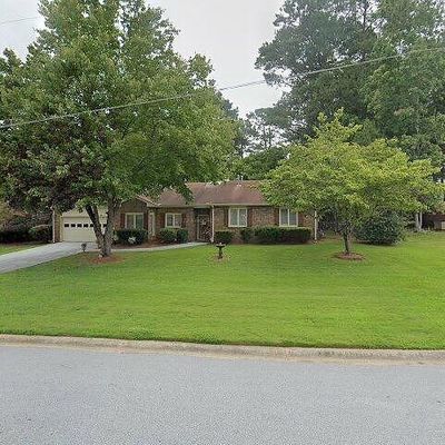 2834 Club Forest Dr, Conyers, GA 30013