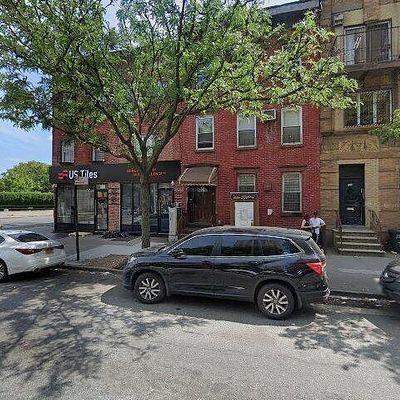 220 Division Ave, Brooklyn, NY 11211