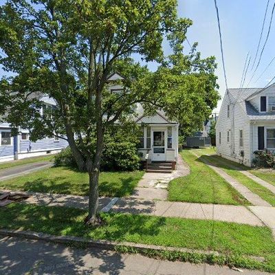 49 Martin St, West Haven, CT 06516