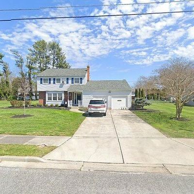 6 Old Forge Rd, Pennsville, NJ 08070