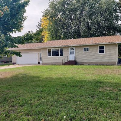 614 Mckinley St Se, Fertile, MN 56540