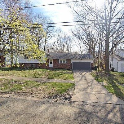 851 Wellmon St, Bedford, OH 44146