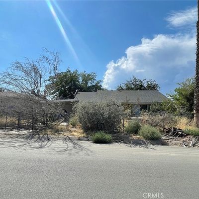 7734 Inca Trl, Yucca Valley, CA 92284