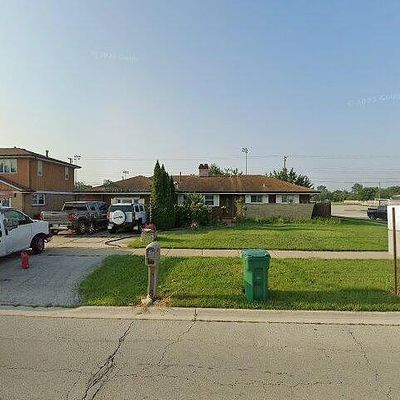 6055 W 83 Rd St, Burbank, IL 60459