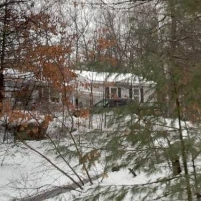 28 Donati Dr, Hooksett, NH 03106