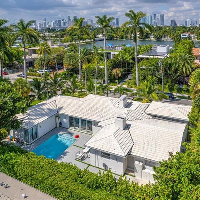 511 W Dilido Dr, Miami Beach, FL 33139