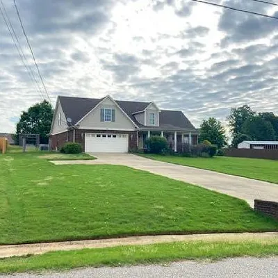 76 Colonial Woods Dr, Atoka, TN 38004