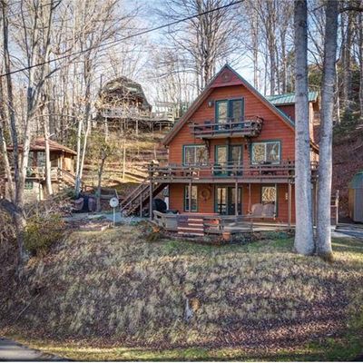 330 Riddle Cove Rd, Maggie Valley, NC 28751