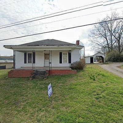 656 W Louise St, Clarkesville, GA 30523