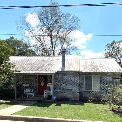 115 Watlington St, Center, TX 75935