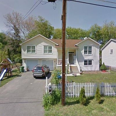 24 Marshall St, Windsor, CT 06095