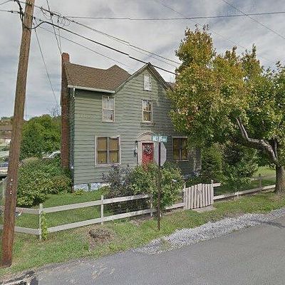 2100 Dailey Ave, Latrobe, PA 15650