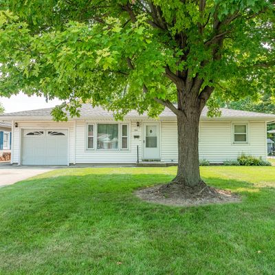 220 Cherry Ln, Wapakoneta, OH 45895