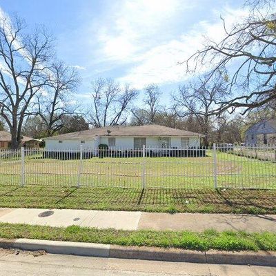 3020 Linfield Rd, Dallas, TX 75216