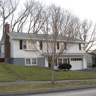 34 Ridgewood Rd, Worcester, MA 01606