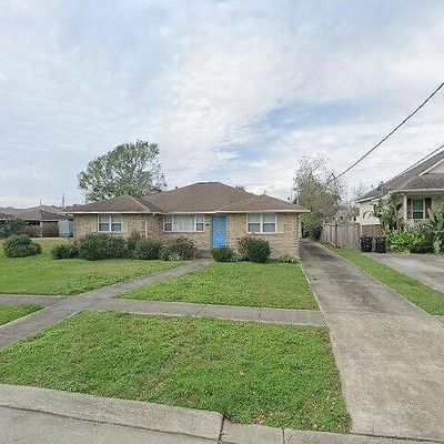 5378 Chamberlain Dr, New Orleans, LA 70122