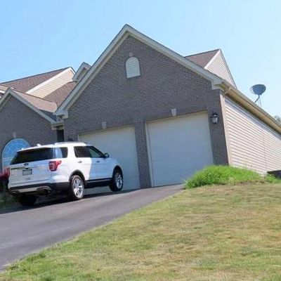 425 Eton Dr, Greensburg, PA 15601