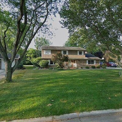 4725 Sudbury Dr, Saginaw, MI 48638