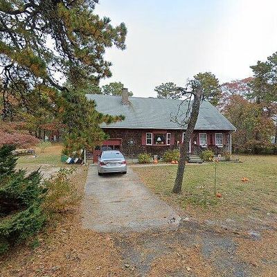 60 Old Sailors Way, South Dennis, MA 02660