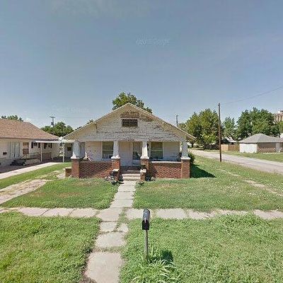 602 W College Ave, Blackwell, OK 74631