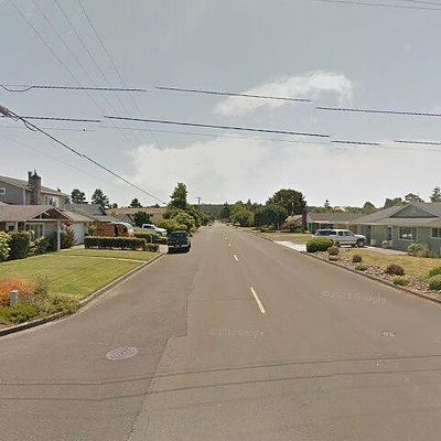 7th St, Florence, OR 97439