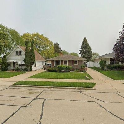 1521 Illinois St, Racine, WI 53405