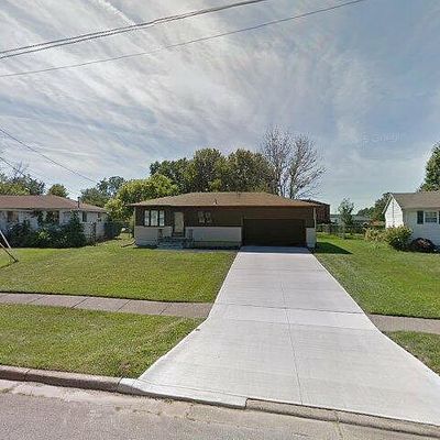 2720 Mills Dr, Lorain, OH 44052