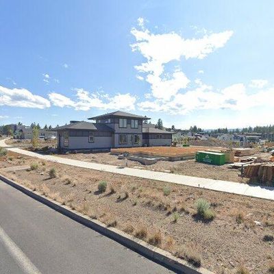 2729 Nw High Lakes Loop, Bend, OR 97703