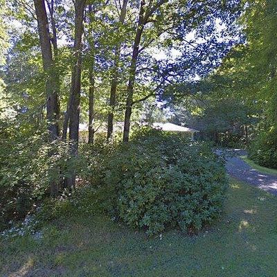 22 Pine Ridge Dr, Madison, CT 06443