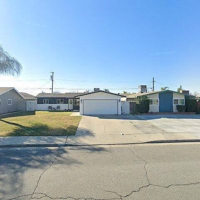 445 Atlantic Ave, Shafter, CA 93263