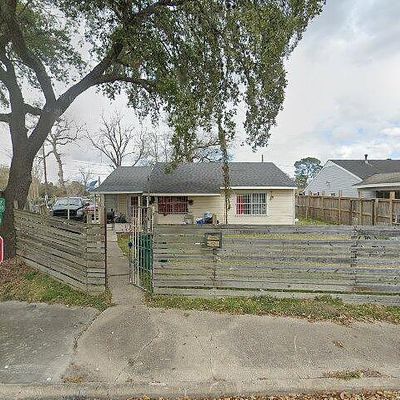 3703 Penwood Way, Houston, TX 77023