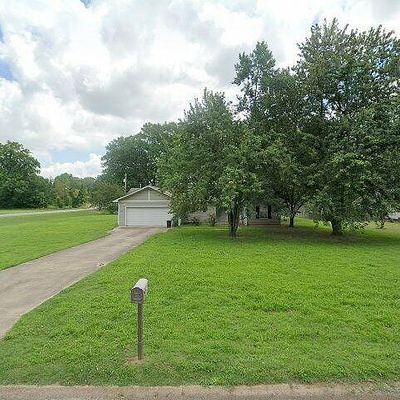 542 Page Dr, Newport, AR 72112