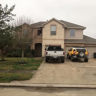 6533 Gray Birch Ln, Dickinson, TX 77539