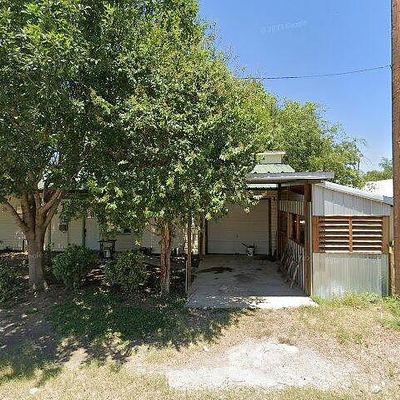 582 2 Nd St, Quemado, TX 78877