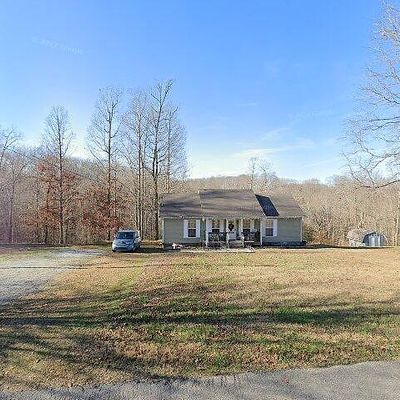 1007 Red Oak Rd, Charlotte, TN 37036