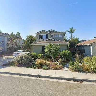 1043 Seahorse Ct, Carlsbad, CA 92011