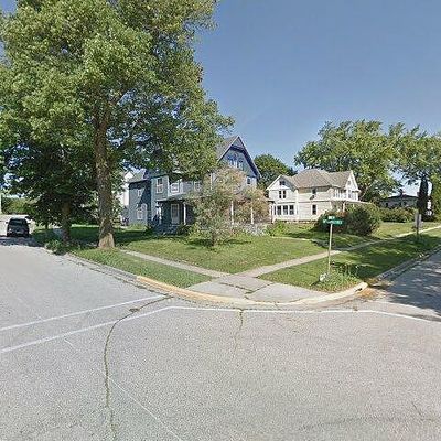 105 N School St, Mayville, WI 53050