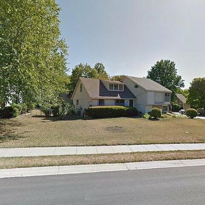 110 Se Lake Village Blvd, Blue Springs, MO 64014