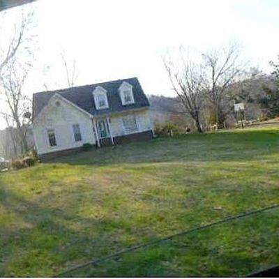 1206 Sycamore Valley Rd, Ashland City, TN 37015