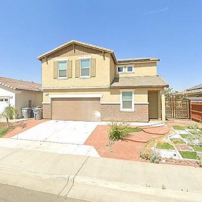 1263 Padre St, Madera, CA 93638