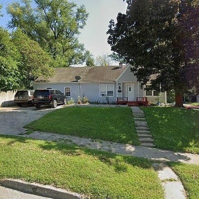 1302 Hickory St, Saint Joseph, MO 64503