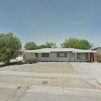 1303 Maple Dr, Alamogordo, NM 88310