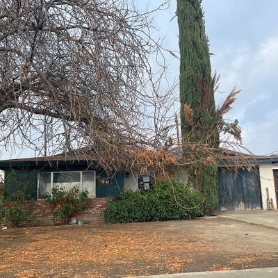 1314 1 St St, Wasco, CA 93280