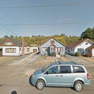 135 Karr Ave, Hoquiam, WA 98550