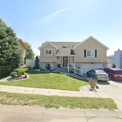 13507 Olive St, Omaha, NE 68138