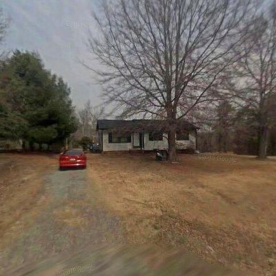 115 Chestnut St, Jonesville, NC 28642