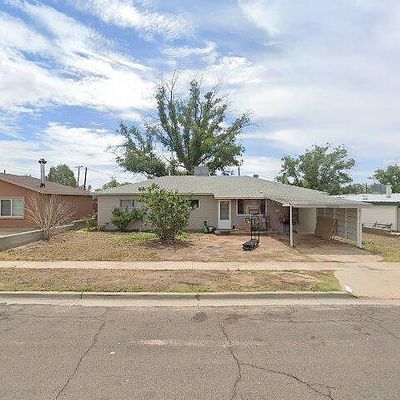 1601 E Penasco Dr, Hobbs, NM 88240