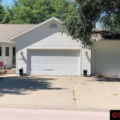 1708 Riggs Rd, Saint Peter, MN 56082