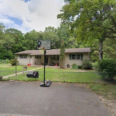 1404 Ne Lakeshore Dr, Millville, NJ 08332